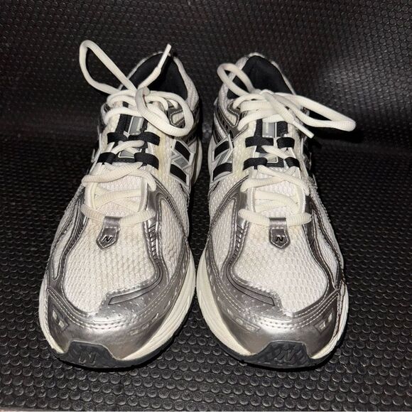 New Balance 1906 Silver Metallic Black Athletic sneakers shoes  Mens size 13 main image 4
